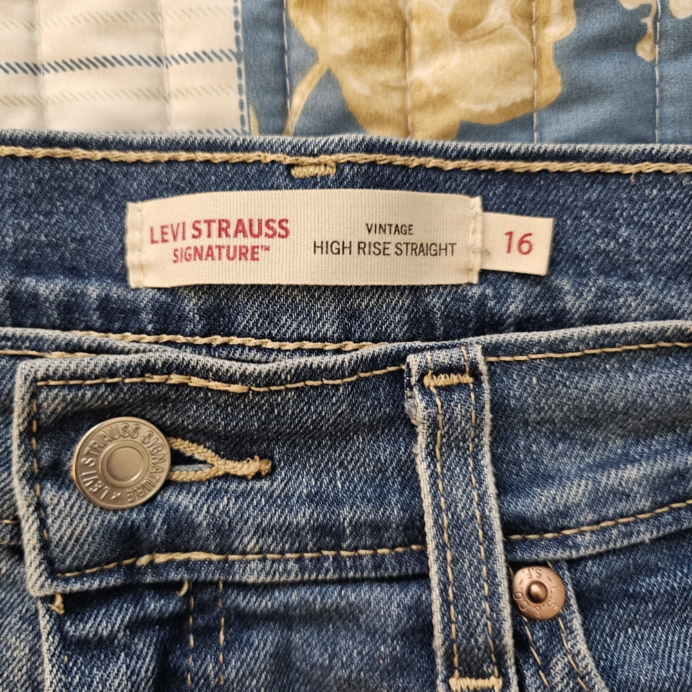 Signature by Levi Strauss High Rise Jeans - Classic Blue